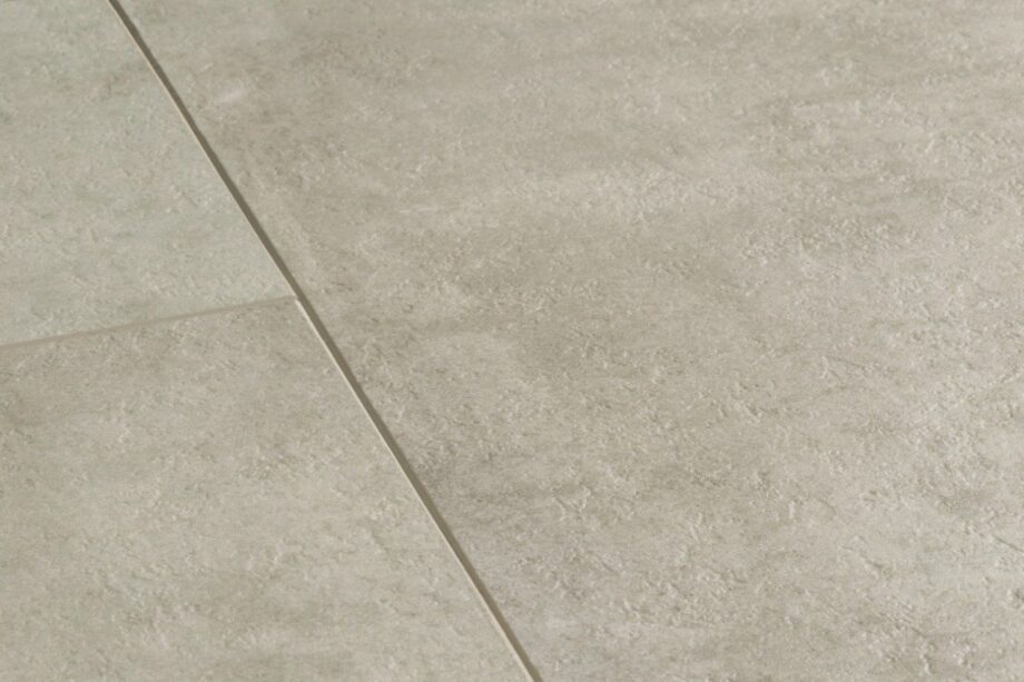 Плитка ПВХ Виниловая LVT QUICK STEP, Ambient Click Plus, Светло-серый травертин, фаска – 2