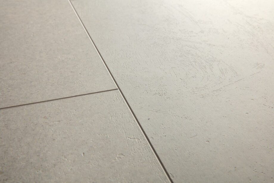 Плитка ПВХ Виниловая LVT QUICK STEP, Ambient Click, Минеральная крошка песочная, фаска – 2