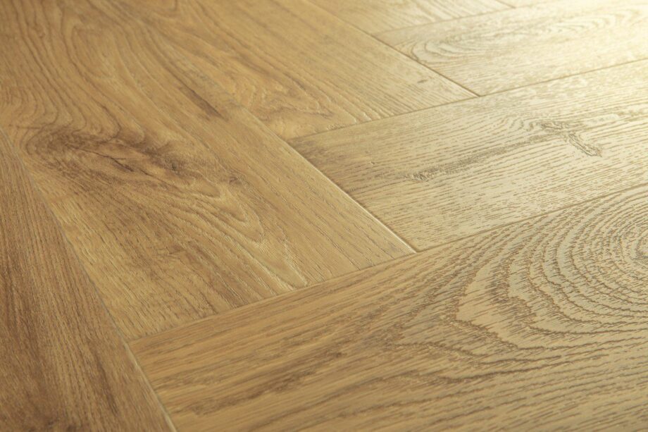 Виниловый ламинат LVT ёлочкой Quick-Step Pristine Fall Oak Natural – фото 2 Виниловый ламинат LVT ёлочкой Quick-Step Pristine Fall Oak Natural – 2
