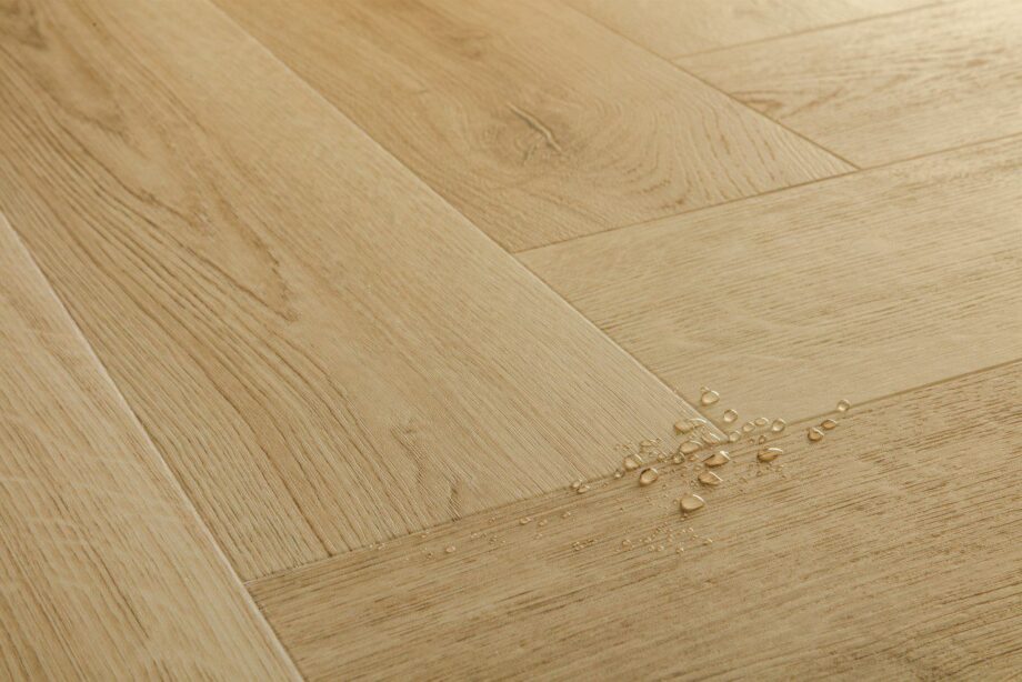 Виниловый ламинат ёлочкой Quick-Step Ciro Botanic Beige – фото 2 Виниловый ламинат ёлочкой Quick-Step Ciro Botanic Beige – 2