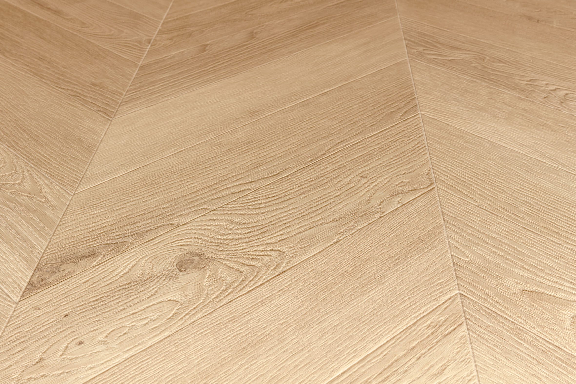 Tugevdatud südamikuga LVT vinüülparkett Floorify Chevron Maurice F700