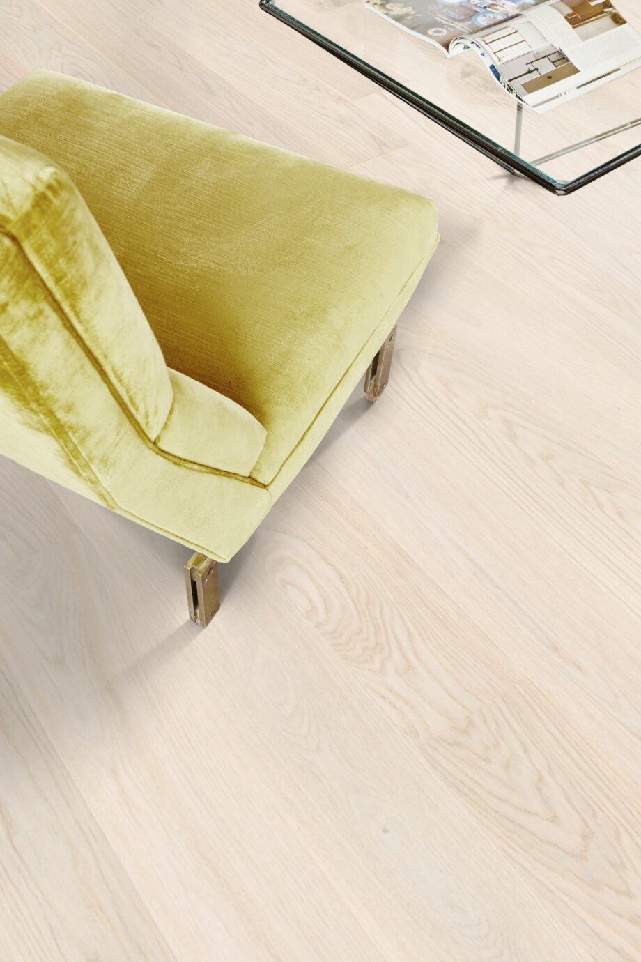 Parkett Tarkett, Grace, Tamm Beige Cashmere (beež) Plank XT, 1-lip, 2 külge mikr 1 Tammeparkett Tarkett Grace Beige Cashmere Plank XT elutoas