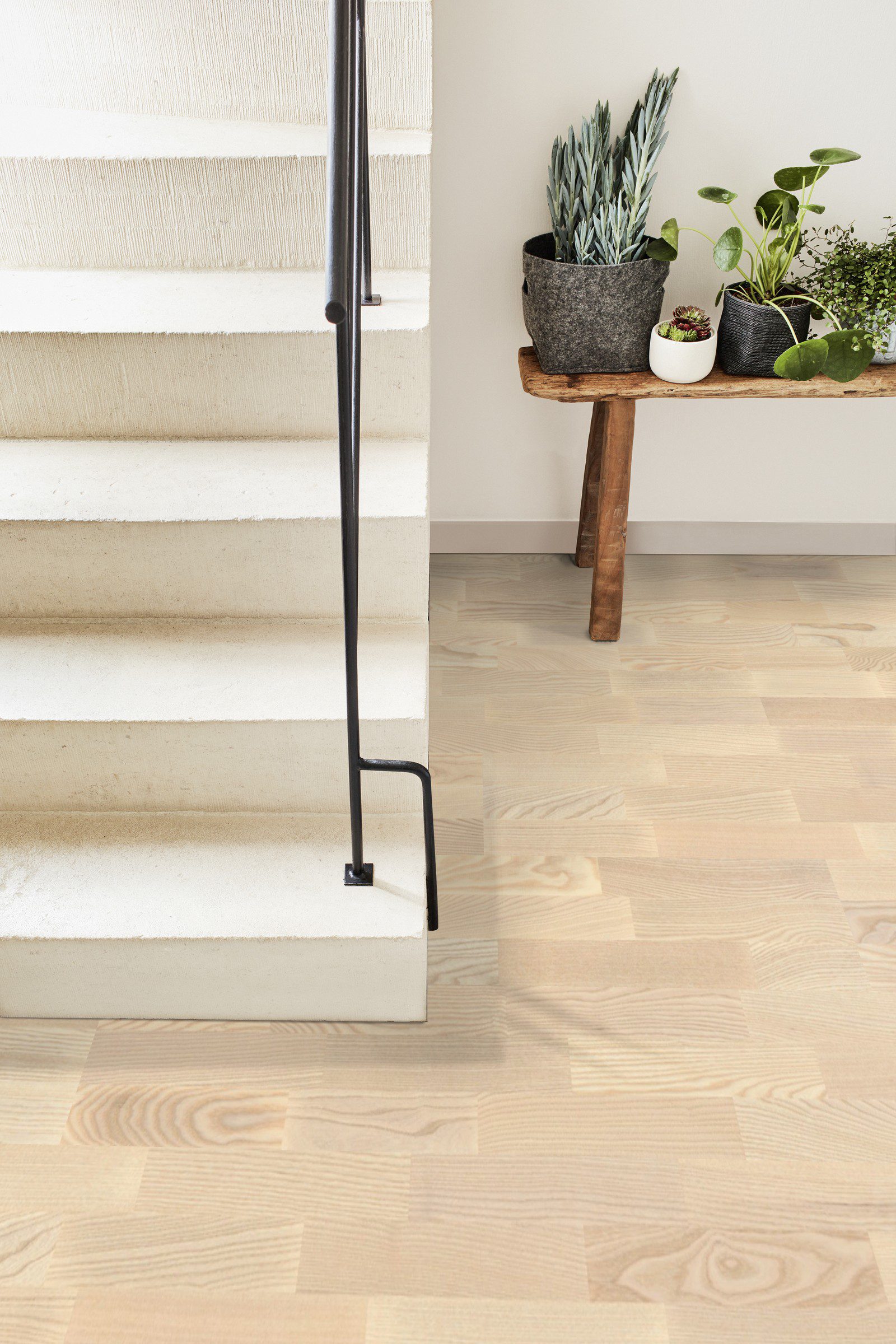 Saareparkett Tarkett Shade Linen White TreS esikus