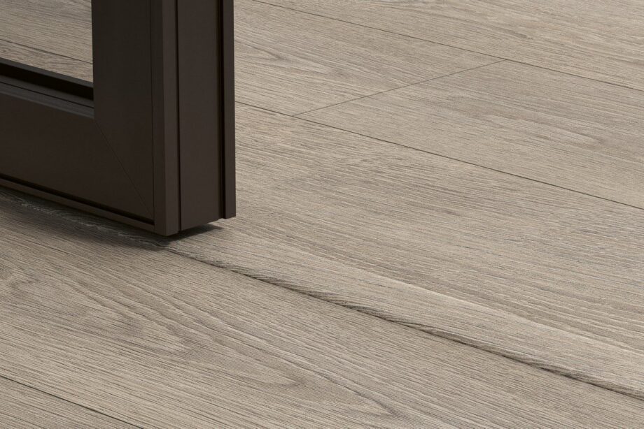 Профиль Incizo 5-в-1 Quick-Step Old Oak Light Grey для ламината, 13x48x2150 мм Профиль Incizo 5-в-1 Quick-Step Old Oak Light Grey для ламината, 13x48x2150 мм