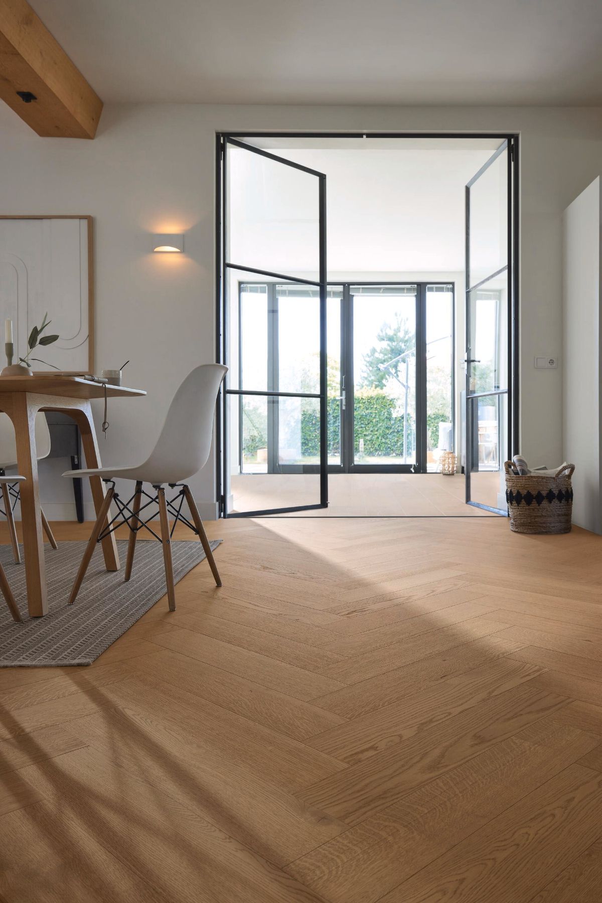 Паркет ёлочка Meister, Lindura HS 500, Classic oak Clay brown 20233, ёлочка, 700 x 140 мм, брашированная, ультраматовый лак