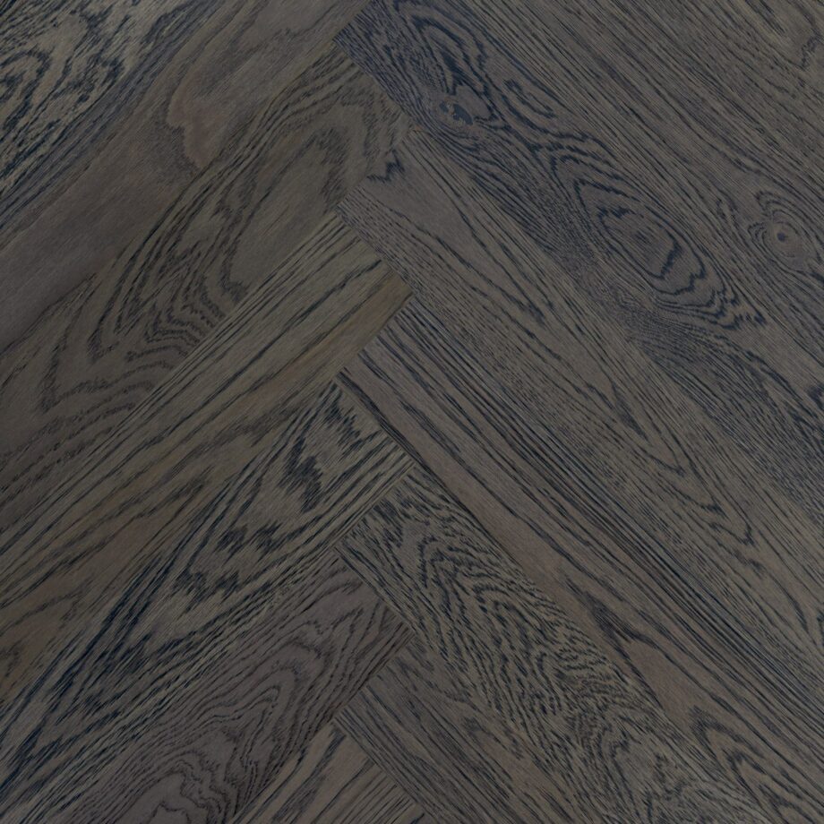 Паркет ёлочкой дуб Esta Nordic S Lava Grey экстраматовый лак