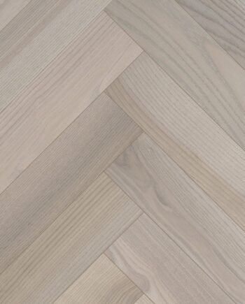 Паркет ёлочкой ясень Esta Elegant Sandstone Original 700 мм экстраматовый лак