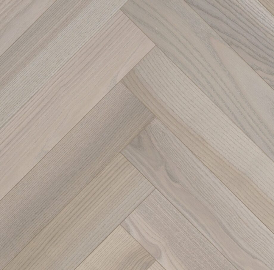 Паркет ёлочкой ясень Esta Elegant Sandstone Original 700 мм экстраматовый лак Паркет ёлочкой ясень Esta Elegant Sandstone Original 700 мм экстраматовый лак