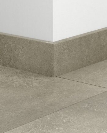 Плинтус Quick-Step Cloudy Concrete для LVT винила, водостойкий, 12x58x2400 мм