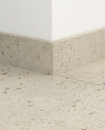 Плинтус Quick-Step Oyster Concrete для LVT винила, водостойкий, 12x58x2400 мм