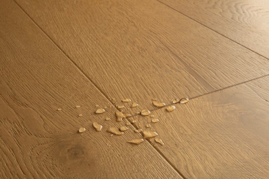 Puitparkett Quick-Step Cala Dark Chestnut Oak eriti matt lakk, veekindel 220mm Puitparkett Quick-Step Cala Dark Chestnut Oak eriti matt lakk, veekindel 220mm
