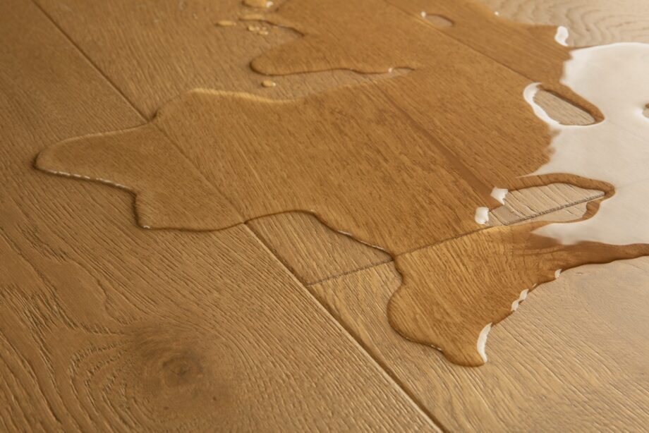Puitparkett Quick-Step Cala Dark Chestnut Oak eriti matt lakk, veekindel 220mm Puitparkett Quick-Step Cala Dark Chestnut Oak eriti matt lakk, veekindel 220mm