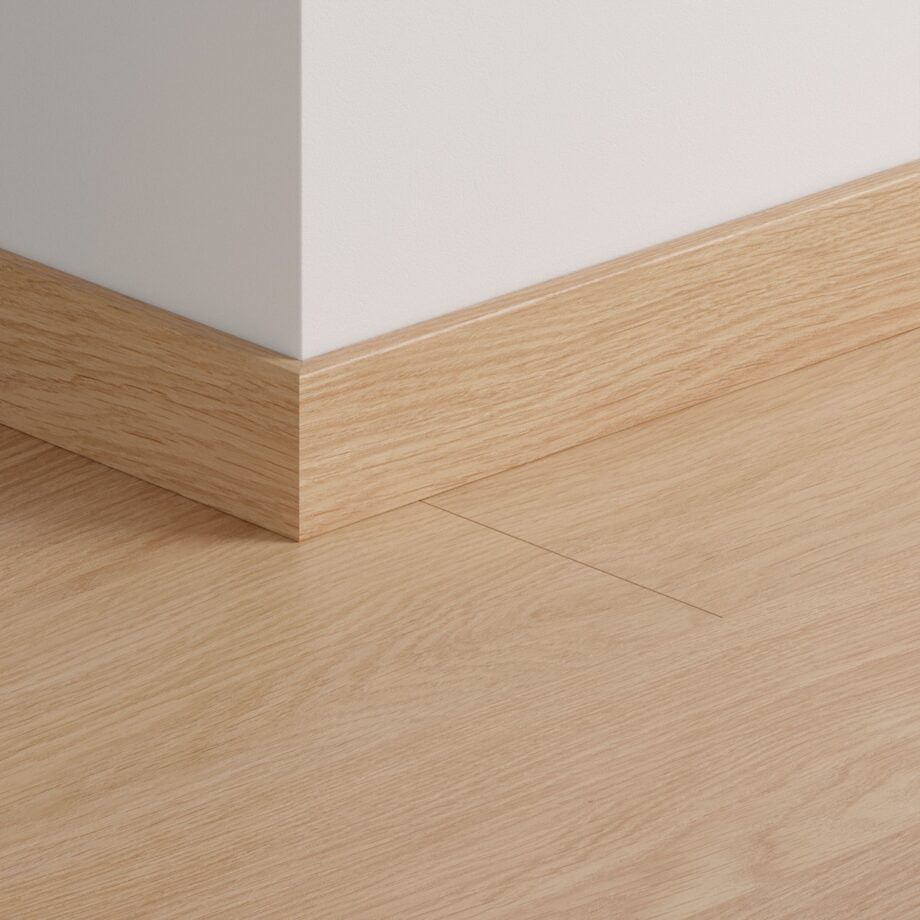 qssk00915-1 Плинтус Quick-Step White Varnished Oak для ламината, МДФ, 12x58x2400 мм