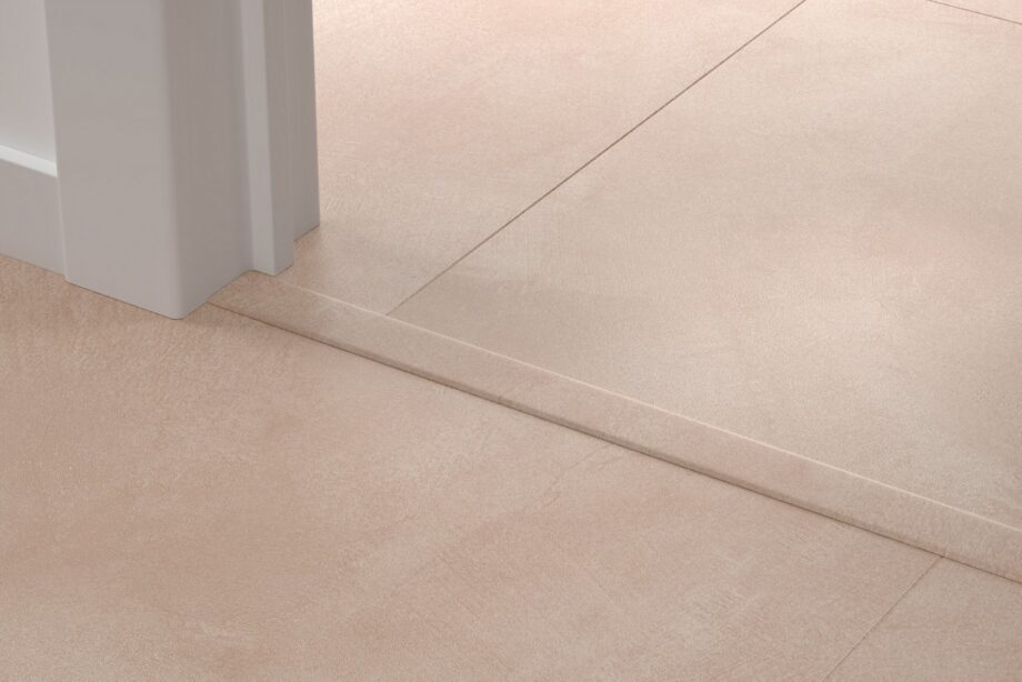 Профиль Incizo 5-в-1 Quick-Step Soft Blush для жёсткого LVT винила (Alpha), 8x45x2000 мм