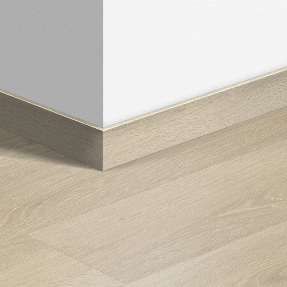 qsvsk40080-1 Плинтус Quick-Step Sea Breeze Oak Beige для LVT винила, водостойкий, 12x58x2400 мм