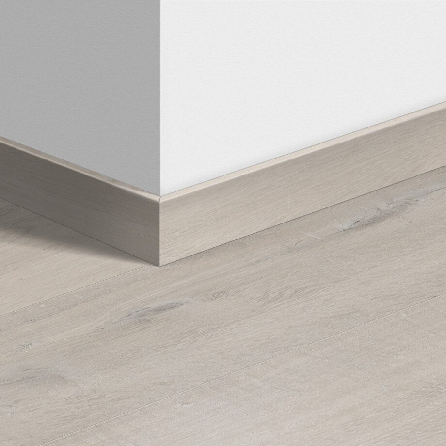 Плинтус Quick-Step Cotton Oak White Blush для LVT винила, водостойкий, 12x58x2400 мм