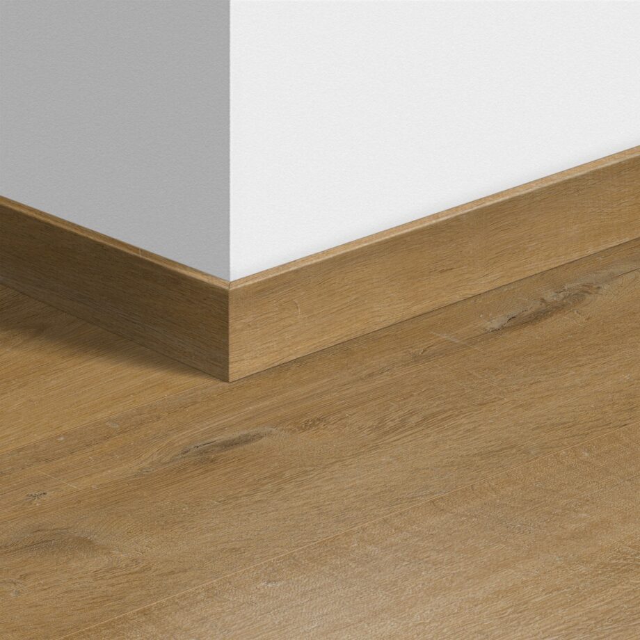 qsvsk40203-1 Плинтус Quick-Step Cotton Oak Deep Natural для LVT винила, водостойкий, 12x58x2400 мм