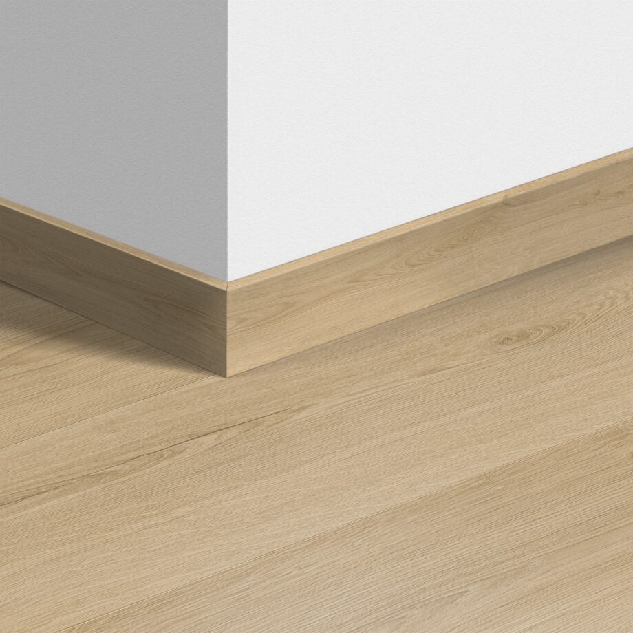 qsvsk40236-1 Плинтус Quick-Step Botanic Beige для LVT винила, водостойкий, 12x58x2400 мм