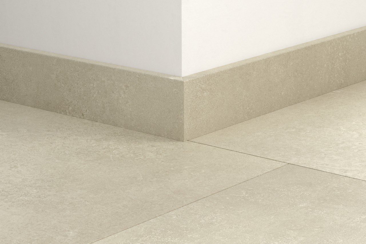 Плинтус Quick-Step Sandstone Concrete для LVT винила, водостойкий, 12x58x2400 мм