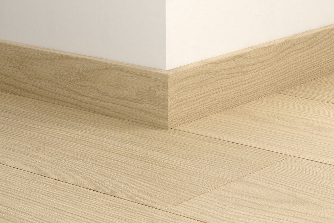 Плинтус Quick-Step Buttermilk Oak для LVT винила, водостойкий, 12x58x2400 мм