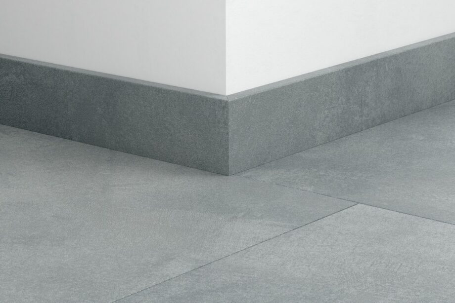 qsvsk40325-1 Плинтус Quick-Step Soft Sky для LVT винила, водостойкий, 12x58x2400 мм