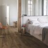 Плитка ПВХ Виниловая LVT QUICK STEP, Balance Click, Дуб коттедж темно-коричневый, фаска – 4
