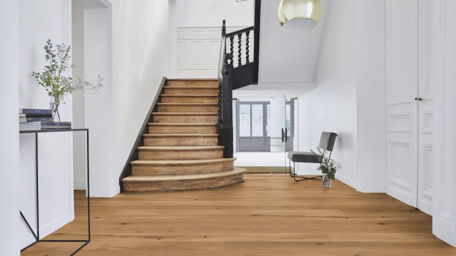 Паркет Tarkett, Pure, дуб Rustic Plank XT 13mm, 2-х сторонняя фаска, 1 полоса, брашированная, Proteco Natura матовый лак – 5