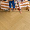 Виниловый ламинат елка Quick-Step Ciro Pure Oak Honey – 5