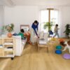 Виниловый ламинат Quick-Step Bloom Brushed Oak Honey – фото 4 Виниловый ламинат Quick-Step Bloom Brushed Oak Honey – 4