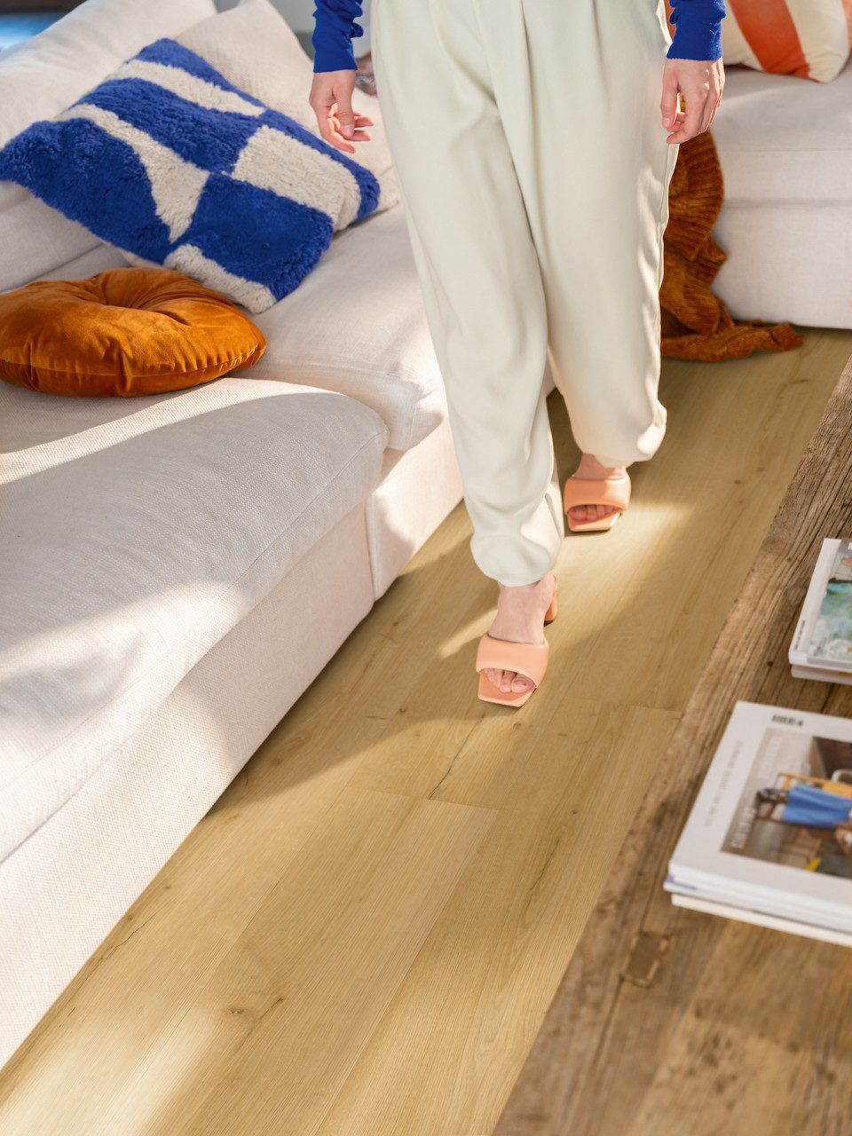 Виниловый ламинат Quick-Step Bloom Brushed Oak Honey – 7