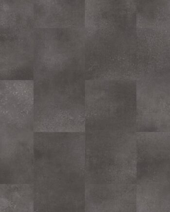 Vinyylilankku Quick Step Oro Volcanic Rock asennettu lattialle tumma grafiitinharmaa vulkaaninen kivisävy moderni kivikuosi hienovarainen struktuuri ja luonnollinen sävyvaihtelu kestävä ja helppohoitoinen vinyylilattia sisustuksessa