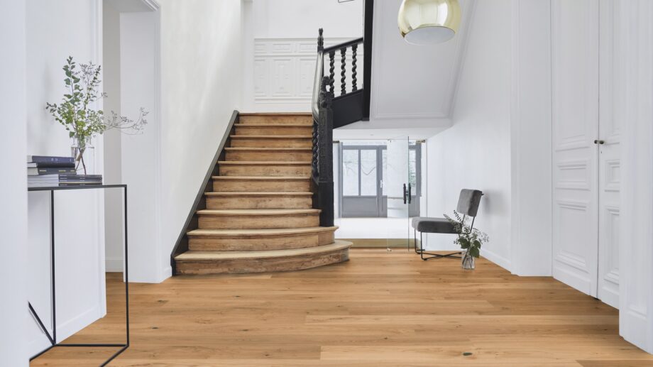 Tammeparkett Tarkett Grace Rustic Plank XT esikus