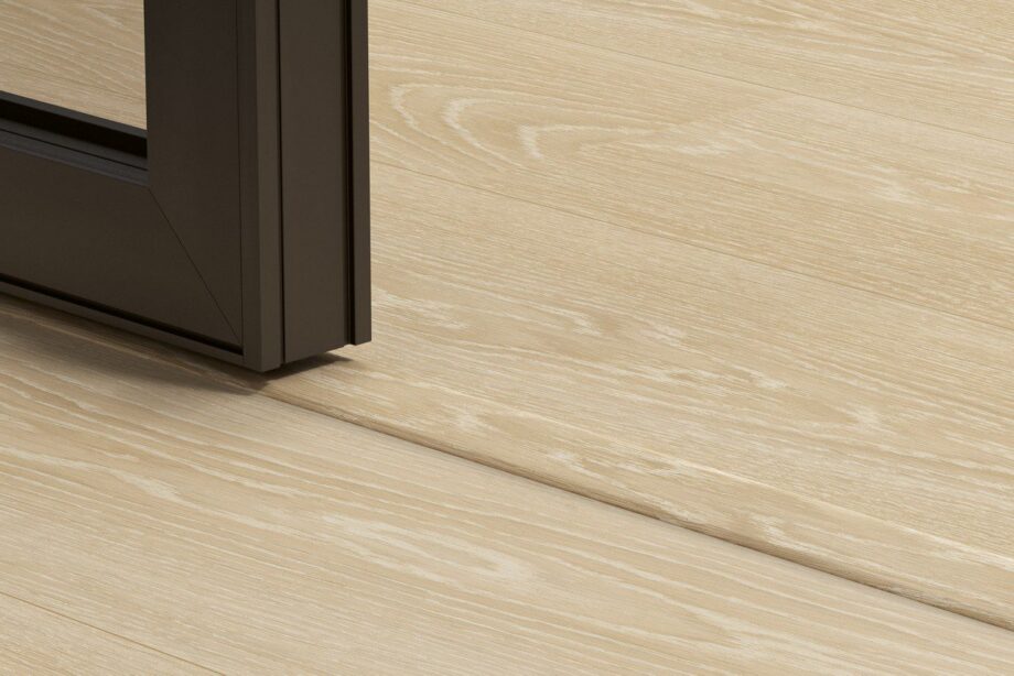Профиль Incizo 5-в-1 Quick-Step Frosty Beige Oak для ламината, 13x48x2150 мм Профиль Incizo 5-в-1 Quick-Step Frosty Beige Oak для ламината, 13x48x2150 мм
