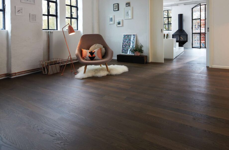 Паркет Bauwerk Cleverpark 1250 копчёный дуб Crema 14 B-Protect – интерьер Паркет Bauwerk Cleverpark 1250 копчёный дуб Crema 14 B-Protect – 2