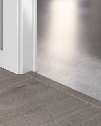 Профиль Incizo 5-в-1 Quick-Step Cotton Oak Cozy Grey для жёсткого LVT винила (Alpha), 8x45x2000 мм