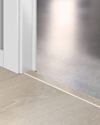 Профиль Incizo 5-в-1 Quick-Step Valley Oak Light Beige для ламината, 13x48x2150 мм