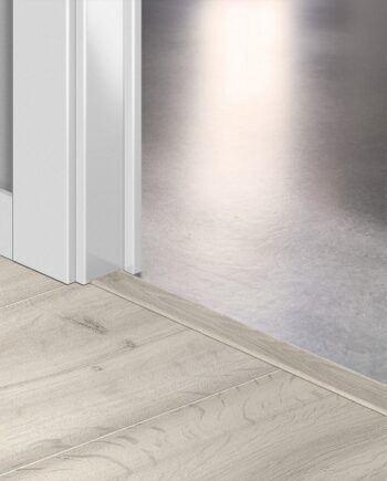 Профиль Incizo 5-в-1 Quick-Step Woodland Oak Light Grey для ламината, 13x48x2150 мм