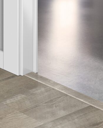 Профиль Incizo 5-в-1 Quick-Step Morning Mist Pine для жёсткого LVT винила (Alpha), 8x45x2000 мм