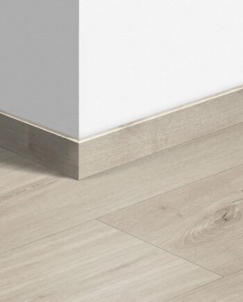 Плинтус Quick-Step Canyon Oak Beige для LVT винила, водостойкий, 12x58x2400 мм