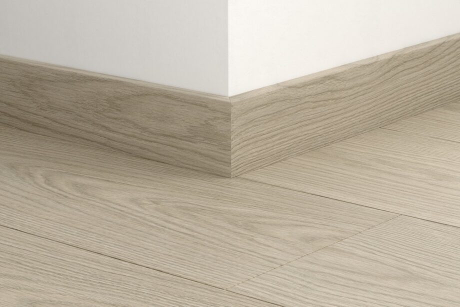 Плинтус Quick-Step Chia Oak для LVT винила, водостойкий, 12x58x2400 мм