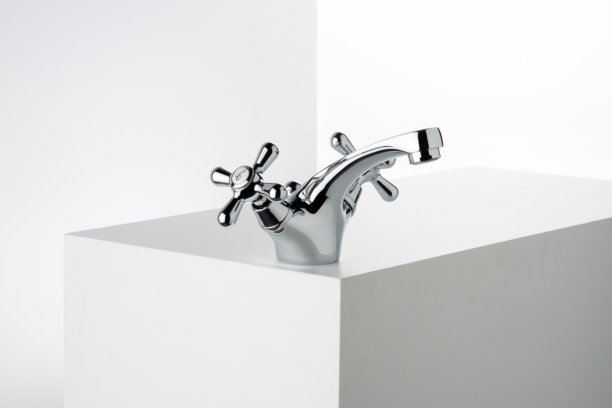 Смеситель для раковины Emmevi Stella 17013 с донным клапаном – 2