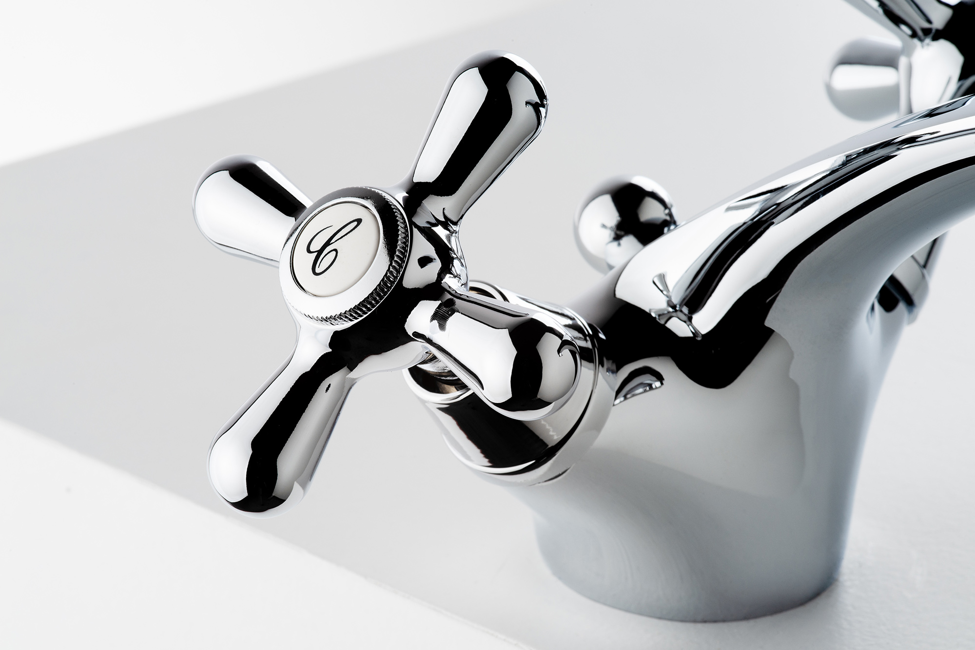Смеситель для раковины Emmevi Stella 17013 с донным клапаном – 4
