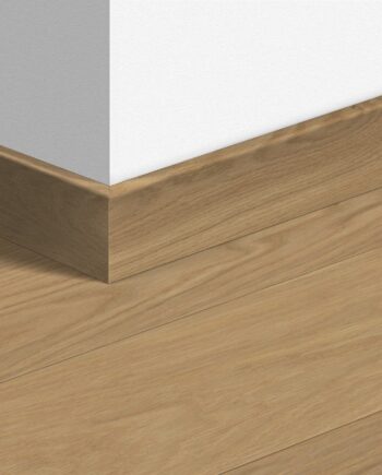 Влагостойкий деревянный плинтус Quick-Step Desert Oak Extra Matt для паркета, шпон, 16x80x2400 мм